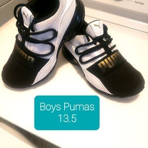 Boy shoes